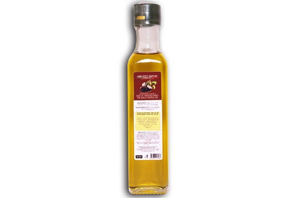 Extra virgin olive oil based on black truffle oil dressing