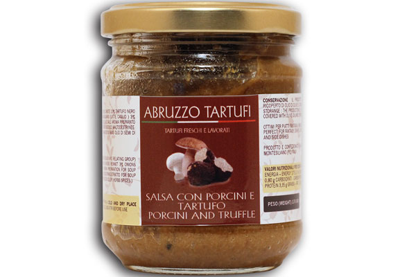 Sauce with mushrooms and truffle